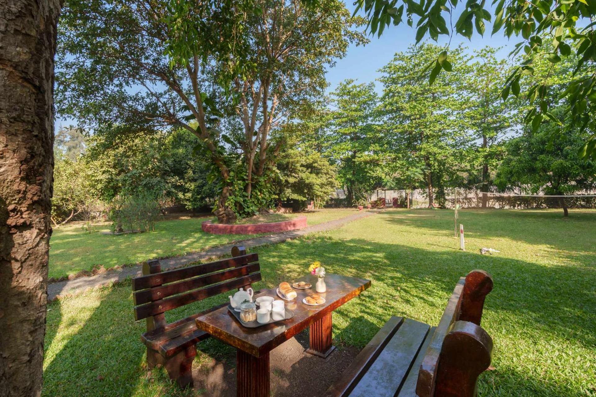 Vintage Estate - Lakeside Allure With Vintage Decor,A Plunge Pool & A Lawn Featuring A Charming Gazebo Karjat Εξωτερικό φωτογραφία
