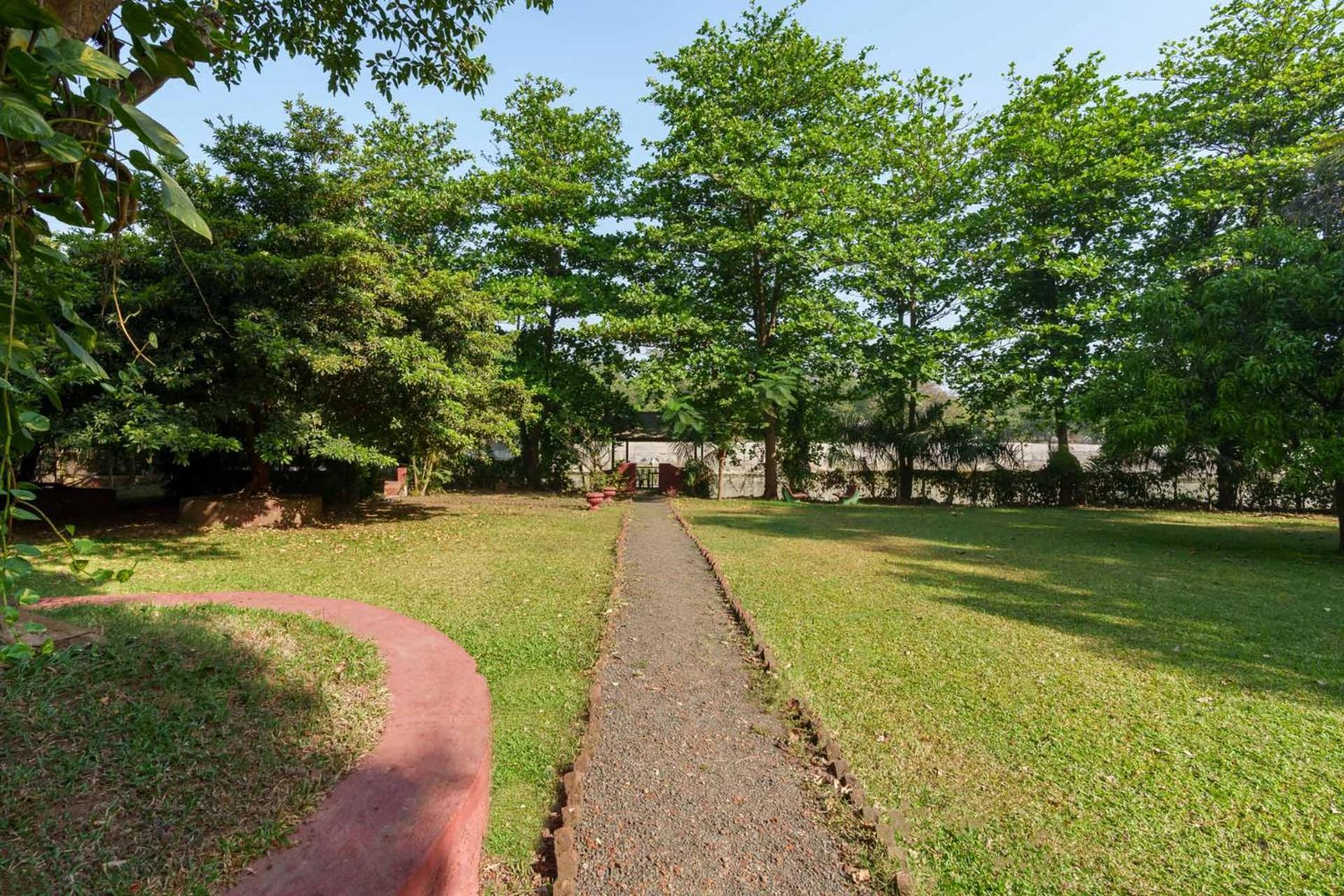 Vintage Estate - Lakeside Allure With Vintage Decor,A Plunge Pool & A Lawn Featuring A Charming Gazebo Karjat Εξωτερικό φωτογραφία